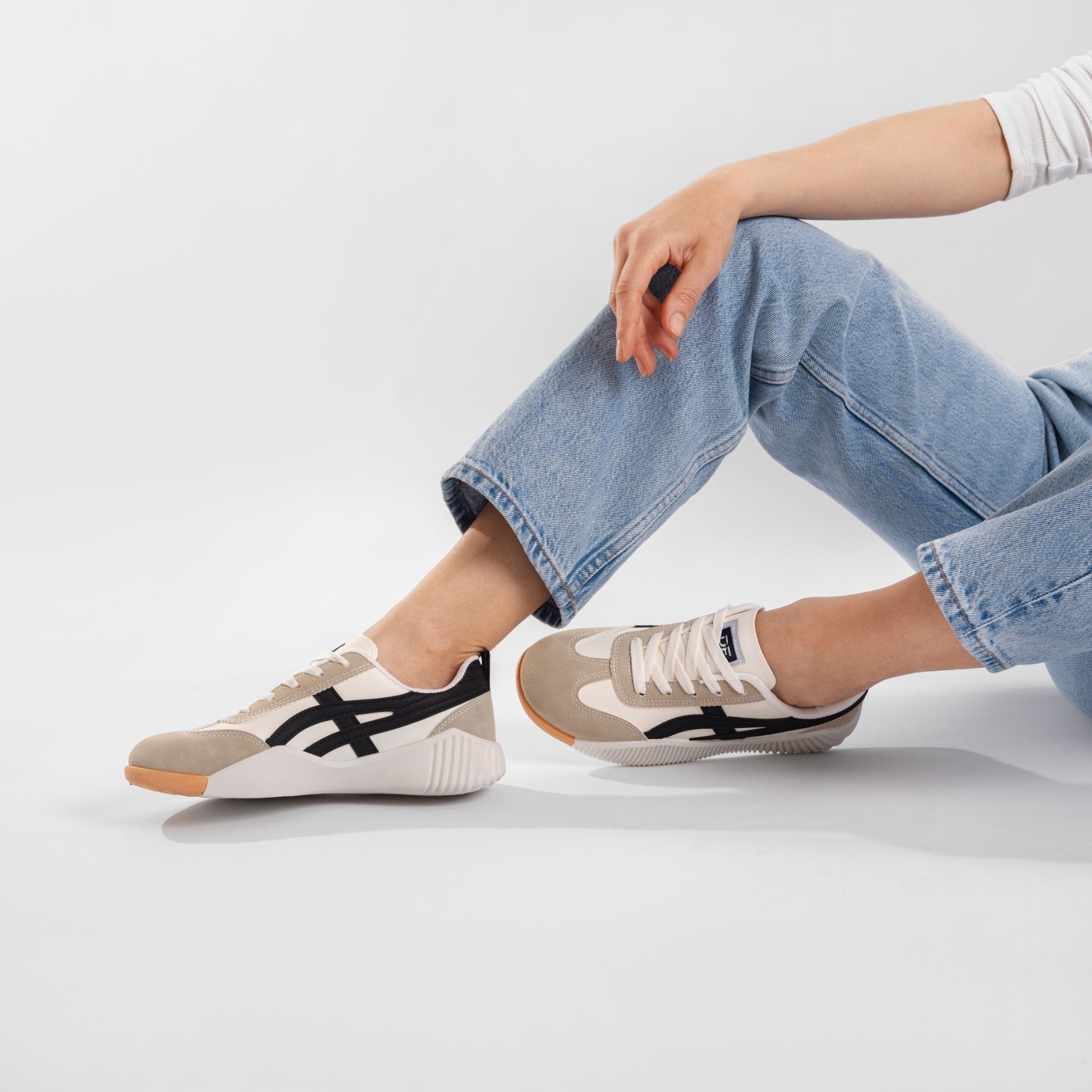 Damen Schnürung Streifen Detail Freizeit Sneaker