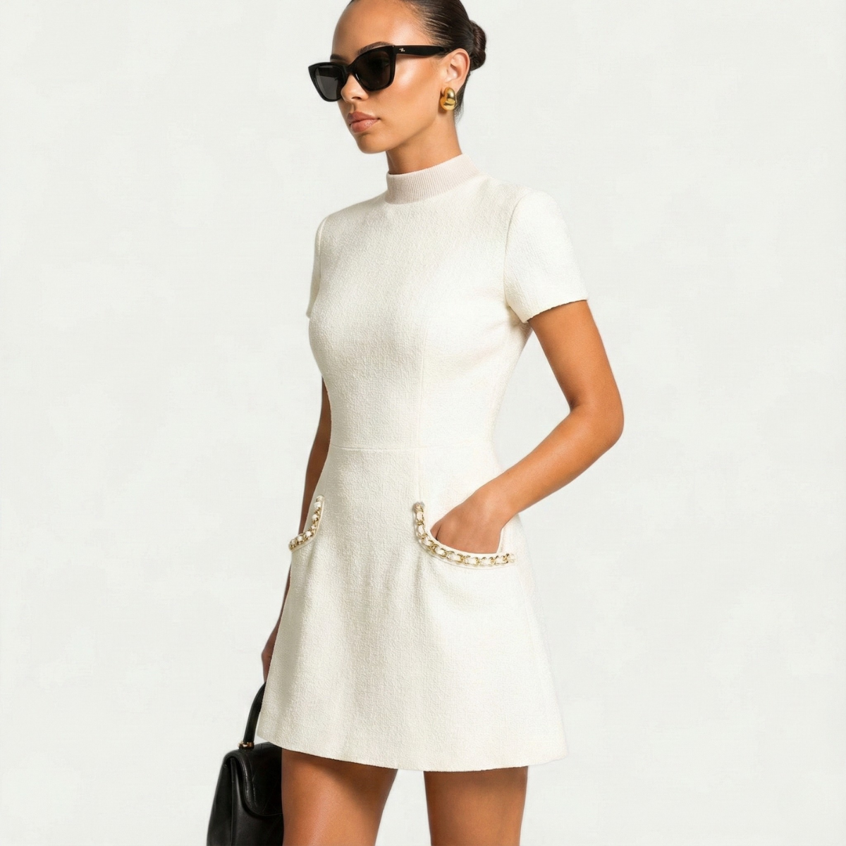 Damen Mini Kleid mit Perlenbesatz und Taschendetails