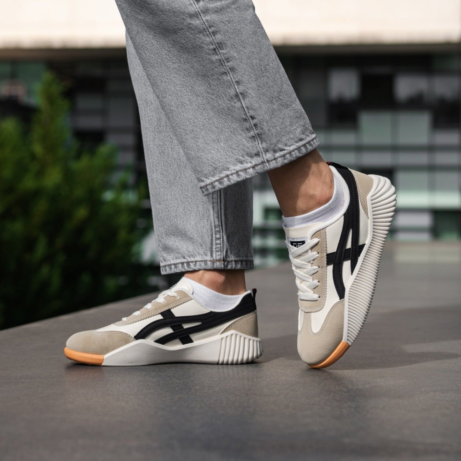 Damen Schnürung Streifen Detail Freizeit Sneaker