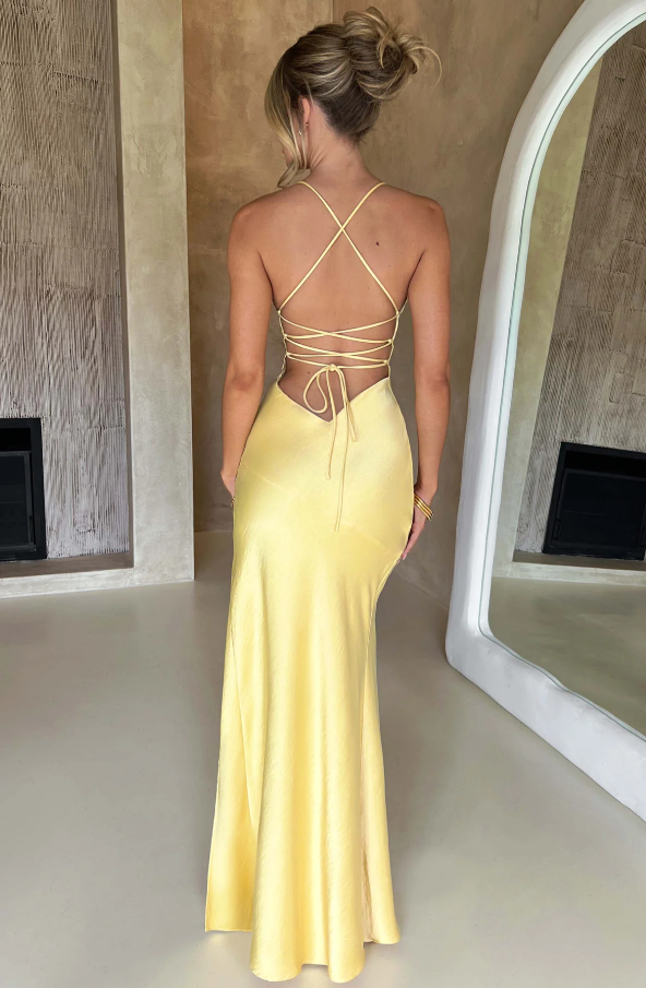 Damen Maxikleid mit Beinschlitz und elegantem Schnitt