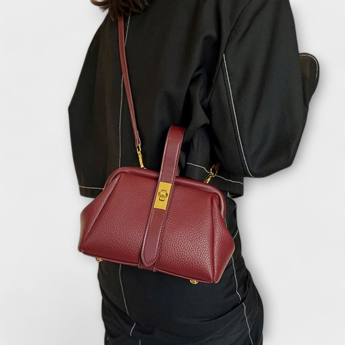 Damen Elegante Mini-Handtasche mit Kettenhenkel und festlichem Look