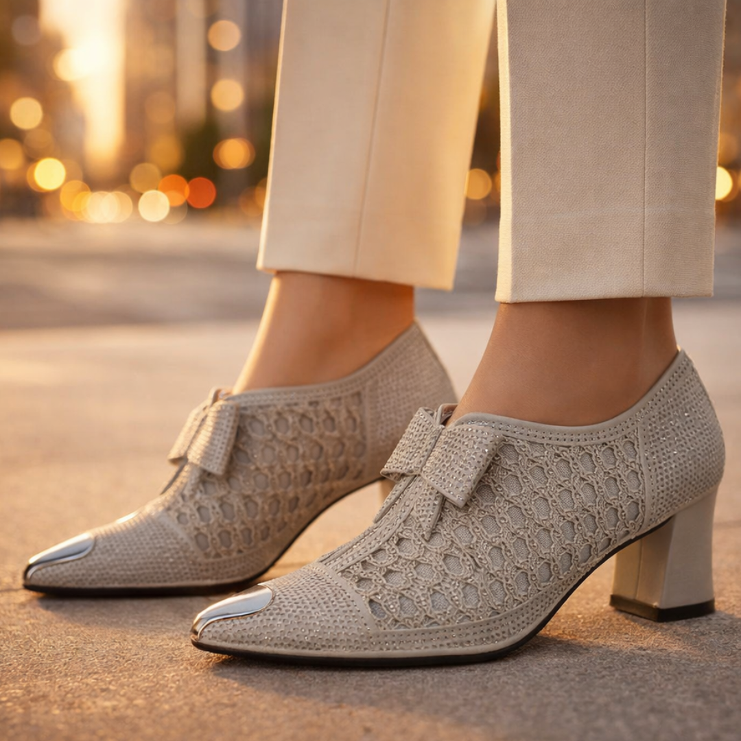 Damen Pumps mit Blockabsatz Schleife und Strass 6cm Absatz