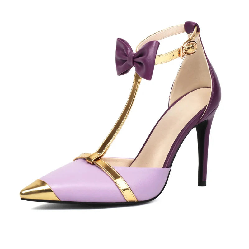 Damen Pumps mit Stilettoabsatz und T-Riemen