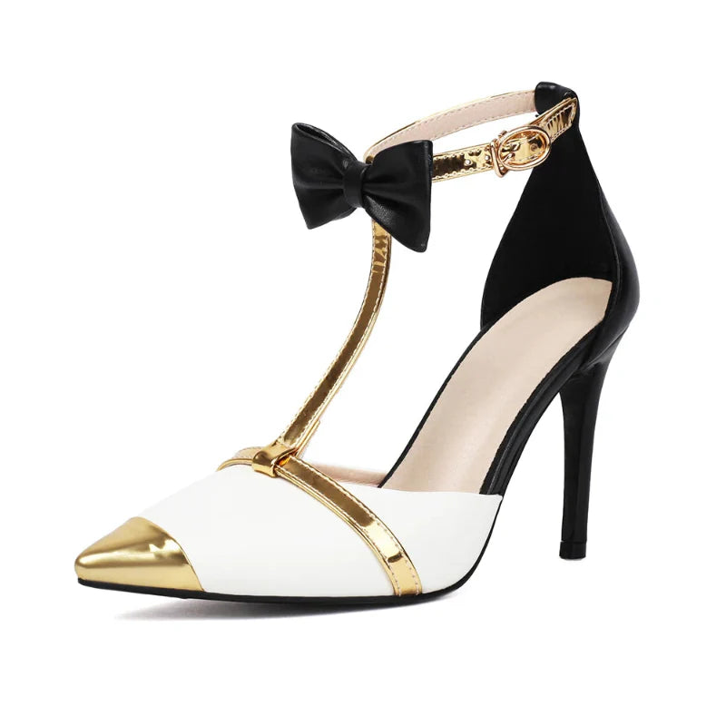 Damen Pumps mit Stilettoabsatz und T-Riemen